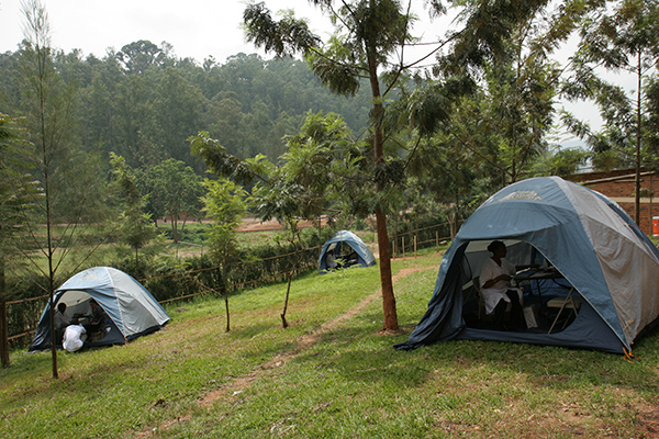 CDC staffers conducting HIV tests using ‘finger prick method’ in mobile VCT tents