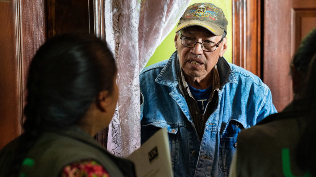 A member of the community welcomes Universidad del Valle de Guatemala field researchers into his home. Field researchers train for 6 weeks, 240 hours in total. Their training includes electronic device operation, survey taking, ethics, visits to health centers, and learning about the distribution of houses, clusters, and municipalities involved in the project.