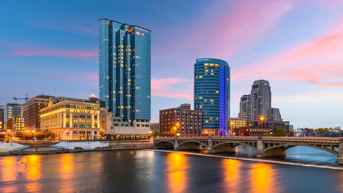 Skyline of a city in Michigan