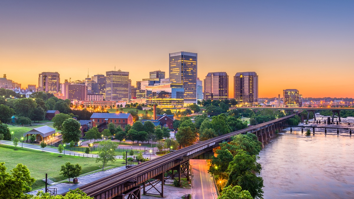 Skyline of a city in Virginia