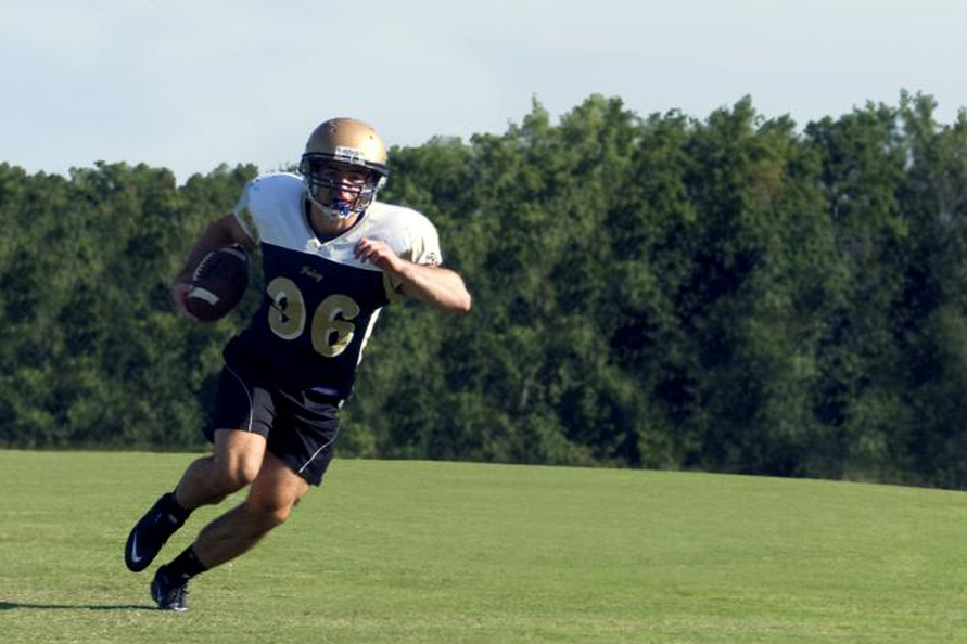 Photo: Football player in action