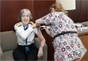 Anne Schuchat receives vaccination