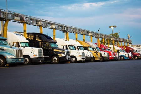 Sixteen truck stops throughout the United States examined in a NIOSH study lacked healthy living options, including exercise facilities, healthcare, and nutritious food. Photo from Getty Images.